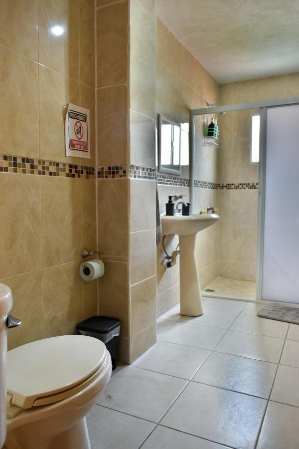 אפרטהוטל לאון 4 Venator House Boutique מראה חיצוני תמונה